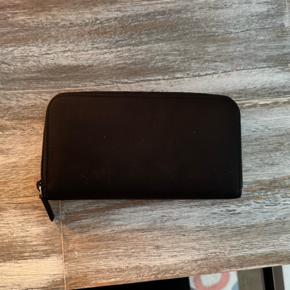 Large Prada Nylon Wallet - Picture 4 of 12